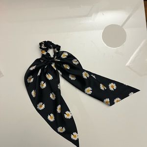 New hair tie scrunchy